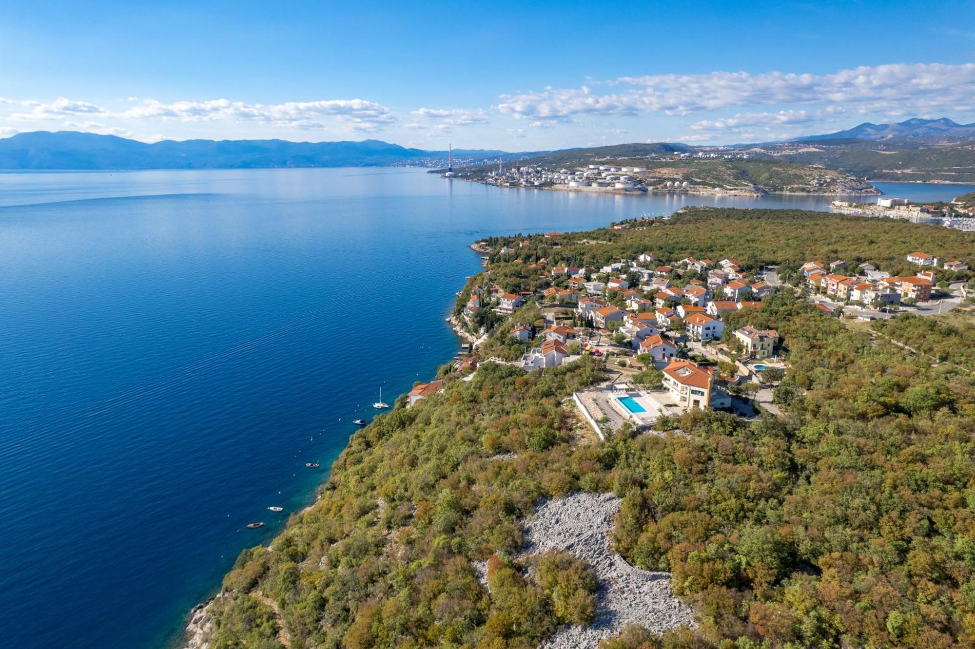 Luxury Villa Ostro With Pool & Krk Bridge View Kraljevica Exterior photo